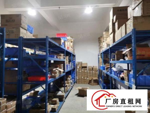  长安镇宵边楼上700平方，水电齐全，带有豪华装修。