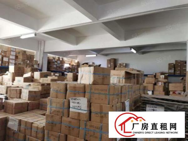  长安镇宵边楼上700平方，水电齐全，带有豪华装修。