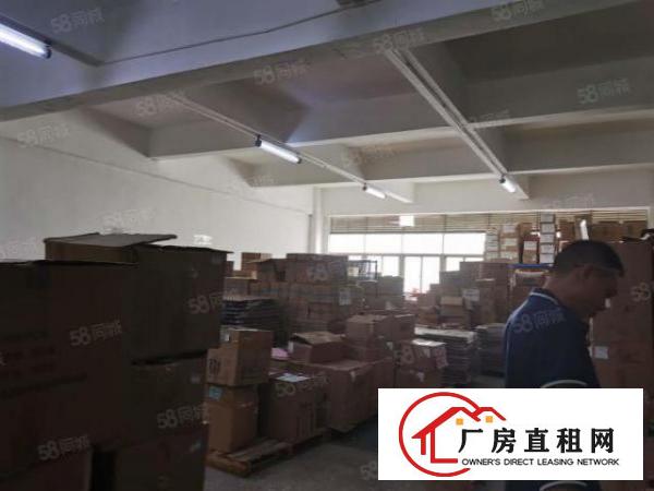  长安镇宵边楼上700平方，水电齐全，带有豪华装修。