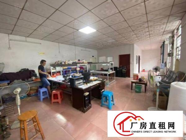  长安镇上沙新出1楼700平方，带有玻璃装修，水电齐全。
