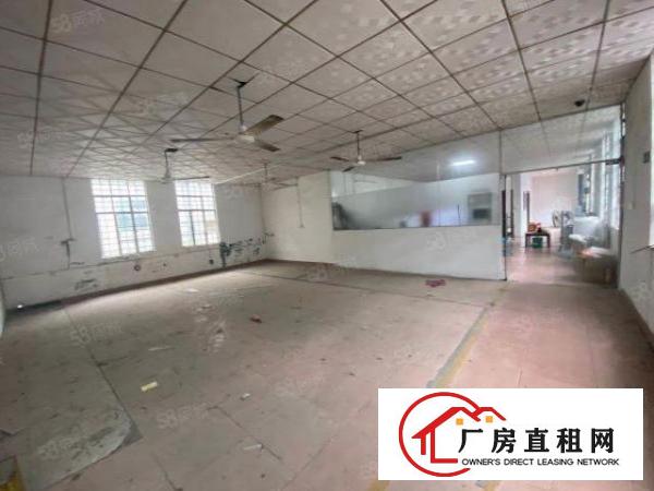  长安镇上沙新出1楼700平方，带有玻璃装修，水电齐全。