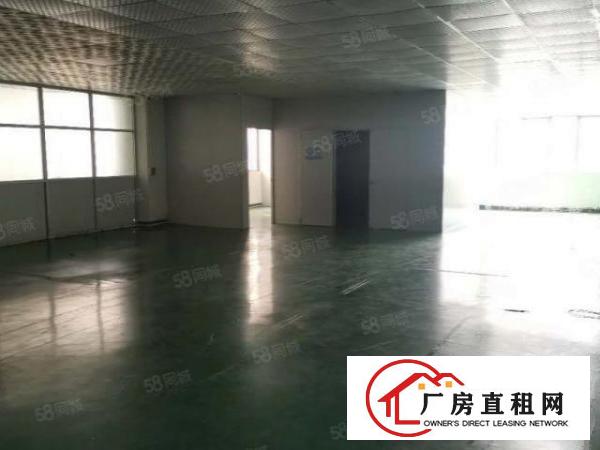  长安街口新出楼上豪华装修600平水电齐全，前台办公室