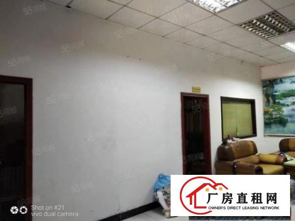  长安沙头一楼新出带行车重工业800平方厂房出租。有精装办公室