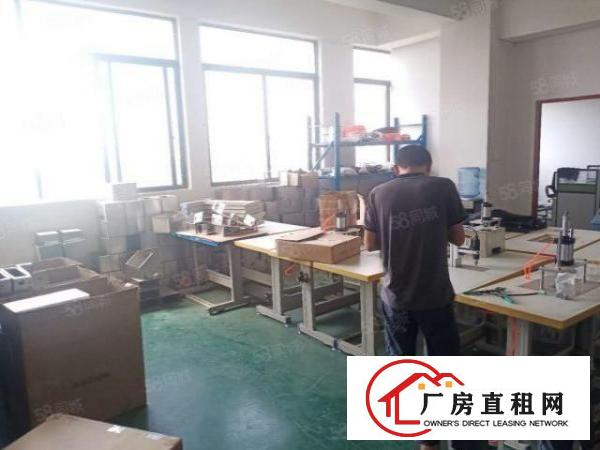  长安沙头南区新出楼上500平方带办公室水电齐全厂房出租