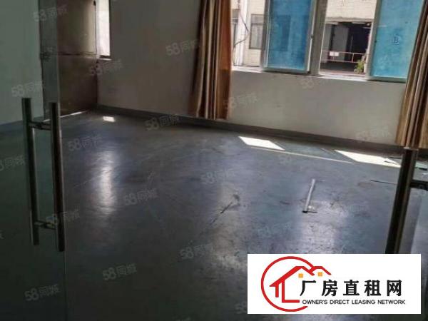  霄边万达对面新出楼上430平厂房