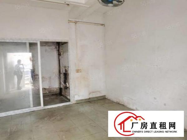  长安镇沙头新出一楼700平方，带有豪华装修，水电齐全。
