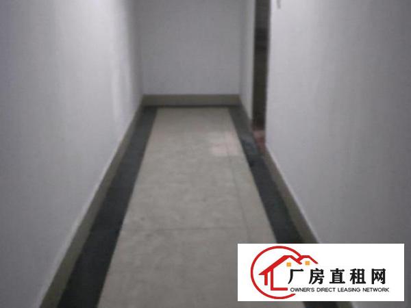  黄河附近带装修3200平方可以分租两层