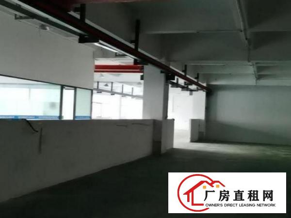  南栅工业区楼上1300平方，精装修，带2台航车