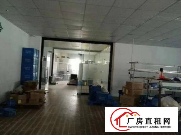  博美楼上现成电子厂800平方，现成装修，水电齐全