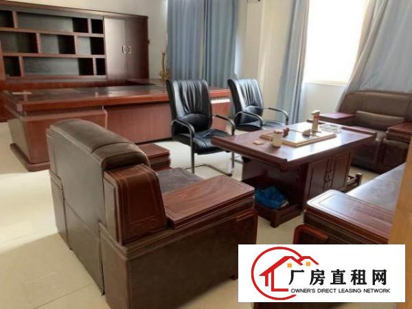  精装办公室！配套齐全。拧包入住