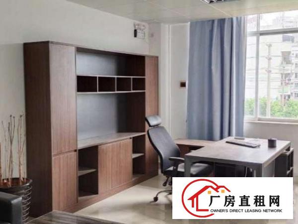  精装办公室！配套齐全。拧包入住