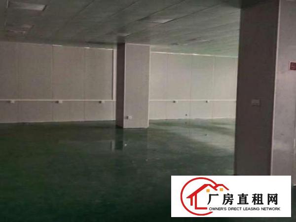  精装修厂房现成的一间办公室有吊顶地坪漆水电齐全，主线到位。