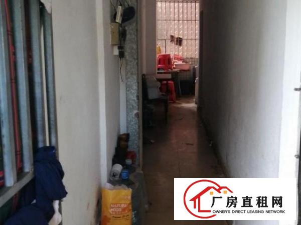  公司工厂配套宿舍楼距离万达近