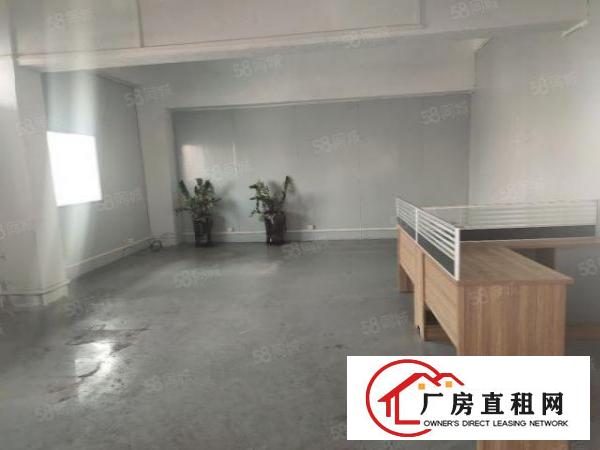  厂房光线通透，采光好，随时可看，交通好，位置优越！合同期限长