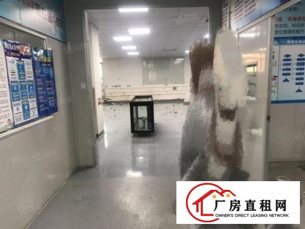  虎门怀德原房东厂房3楼500平方有现成装修水电齐全！！