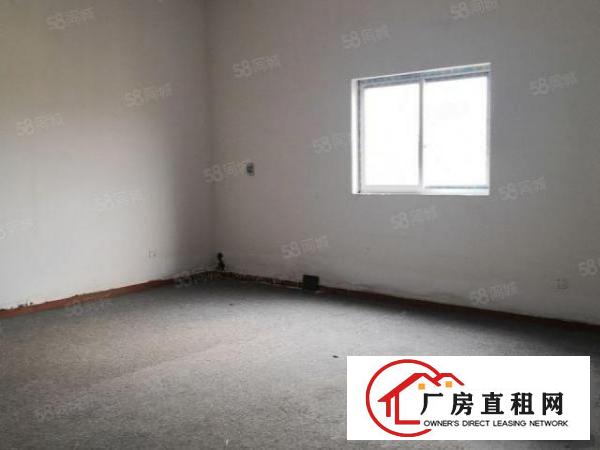  水电齐全，现成办公室装修，主线到位，带拖头车可随意进出！！！