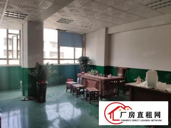  带办公室装修，适合办公和电商，水电线路齐全！货梯客梯各一部！