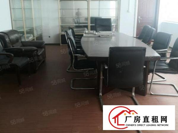 虎门东风社区新出厂房，水电齐全，现成办公室精装修，场地超大！