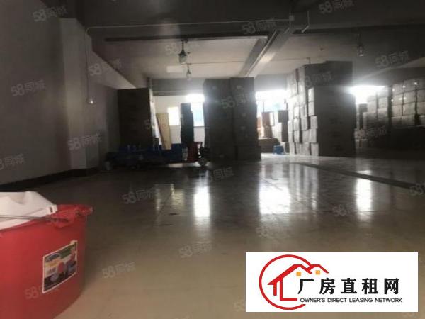  现成装修，2吨货梯，办公室，环境优良，配套成熟，拎包生产！！