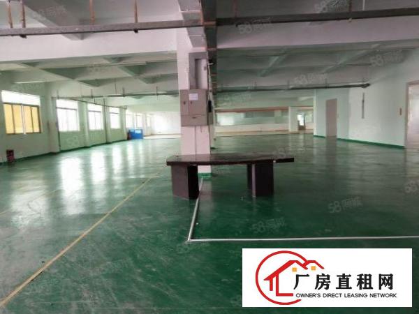  靠长安楼上整层2000方精装修现成办公室地坪漆，可办环评。