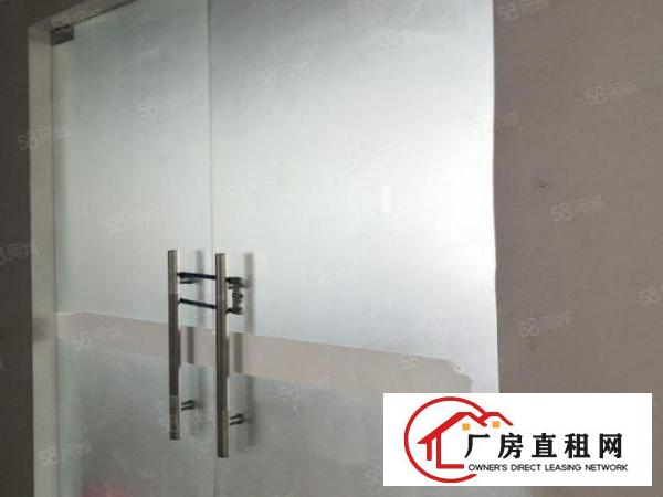  小平方面积的福音，有独立办公室，配电30kva，线都通好了!