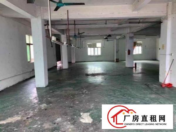  300平方交通停车方便十字路口民用水电优惠有意详聊