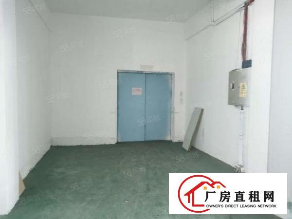  厚街楼上厂房650方，现成装修，厂区空地大