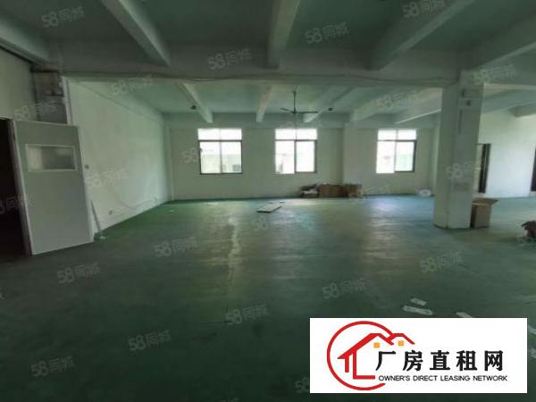  厚街楼上厂房650方，现成装修，厂区空地大