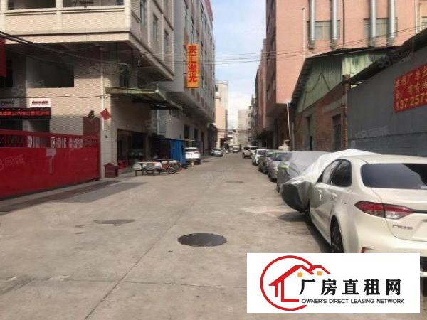  厚街双岗新出楼层厂房1000平出租，价格优惠空地大