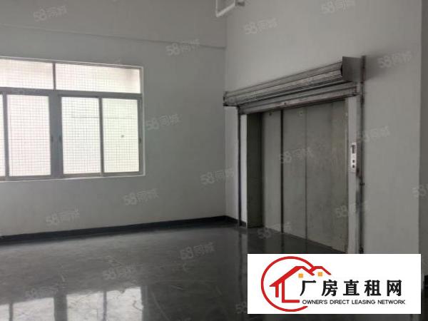  厚街赤岭工业区二楼2000平厂房出租，豪华装修办公室电梯直达