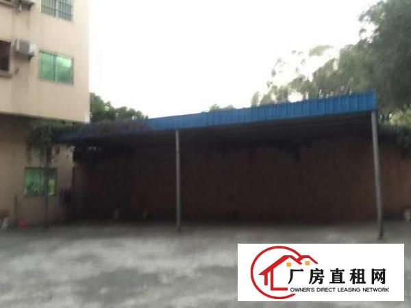  小型厂房，有宿舍，出入方便