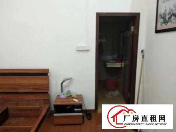  主山新出一楼厂房500平方，带现成装修办公室，水电线路齐全