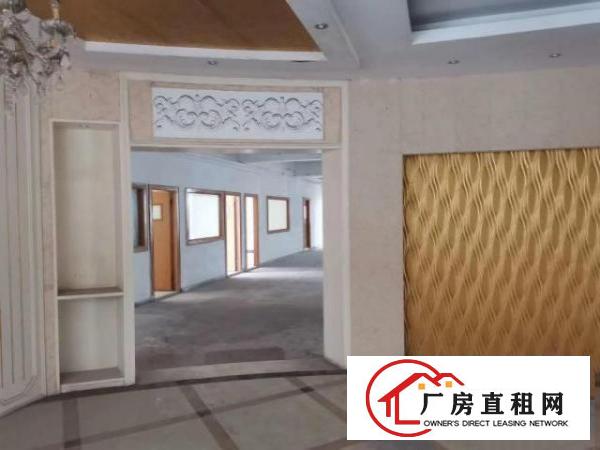  出租东城周3000多平方空地，车辆出入方便