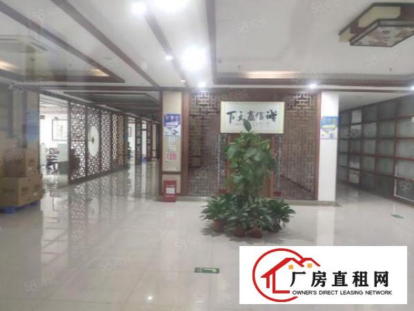  东城主山电子厂出租二楼1200平方，精装修，需要形象验厂首先