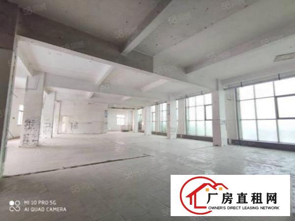  温塘加油站附近8元标准厂房680平方，现成装修，水电齐全