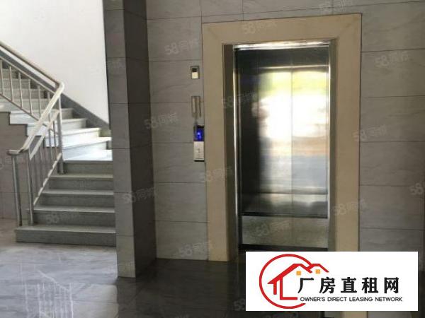  东城下桥附近顶楼会所楼下大型停车场位置超靓可做清吧