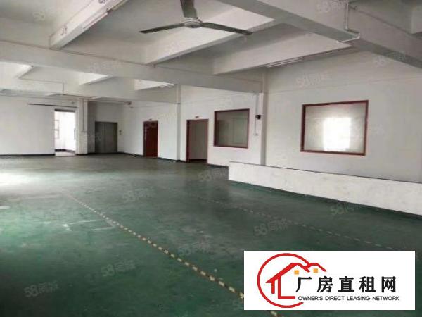  东城东站路口小厂房700平方,8元急租！好招工