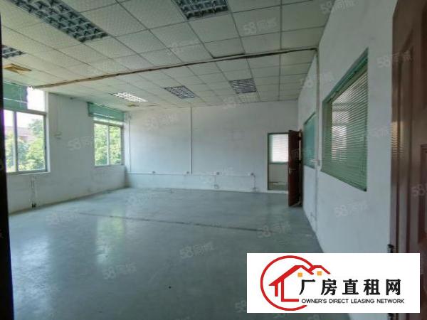  东城新出低价厂房出租二楼三楼各1900平，水电齐全，租10元