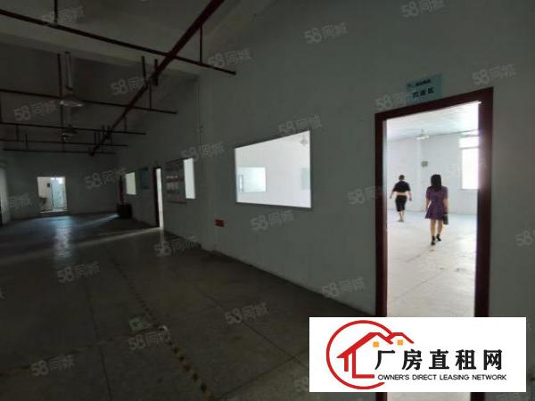  东城新出低价厂房出租二楼三楼各1900平，水电齐全，租10元