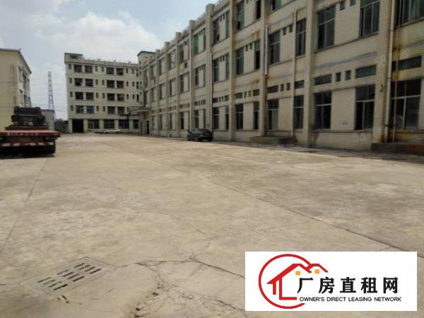  东城桑园一楼，二楼，三楼每层3600平方，院子宽敞