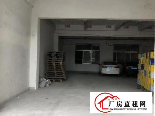  南城石鼓运河路边上600平厂房可进拖挂，车位充足