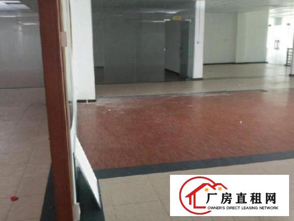  南城汽车站新控车标准厂房二楼1400平方