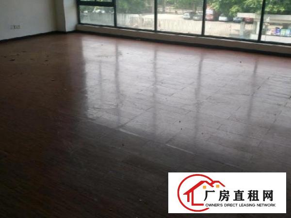  南城汽车站新控车标准厂房二楼1400平方