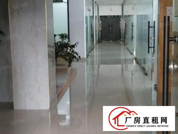  出租|凤岗五联厂房面积一楼900平可分租带办公重工业厂房注塑