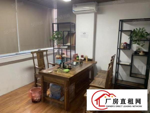  南城雅园新空出厂房1250平，水电齐全，带豪华装修可做健身房