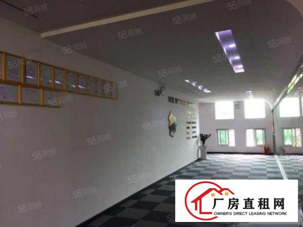  南城新空独立一楼556平二楼780平，交通方便，空地大带电梯
