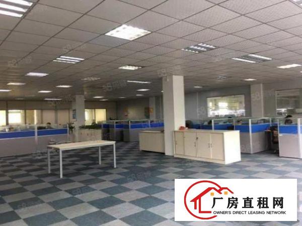  南城新空独立一楼556平二楼780平，交通方便，空地大带电梯