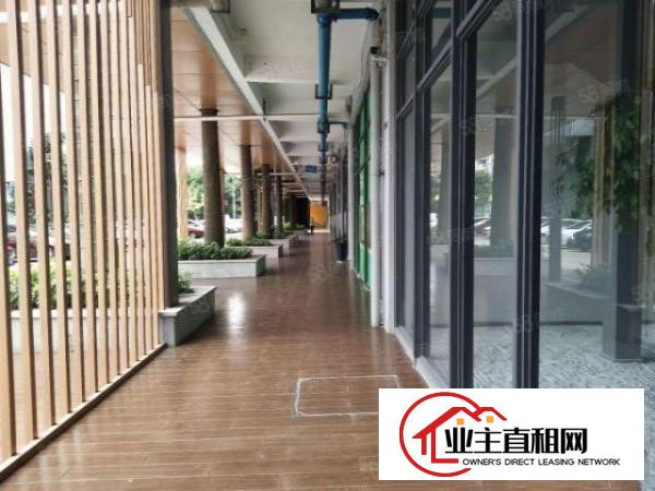  南城个带3吨货梯的办公室贸易场地，小面积可分200平