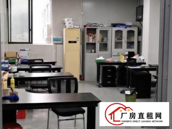  1150平重工业厂房，带办公室，地坪漆，水电齐全