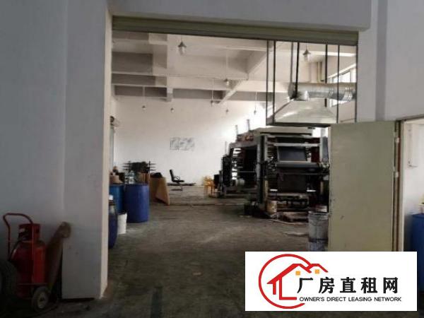  现成装修办公室，水电到位，能办环评，门口空地大